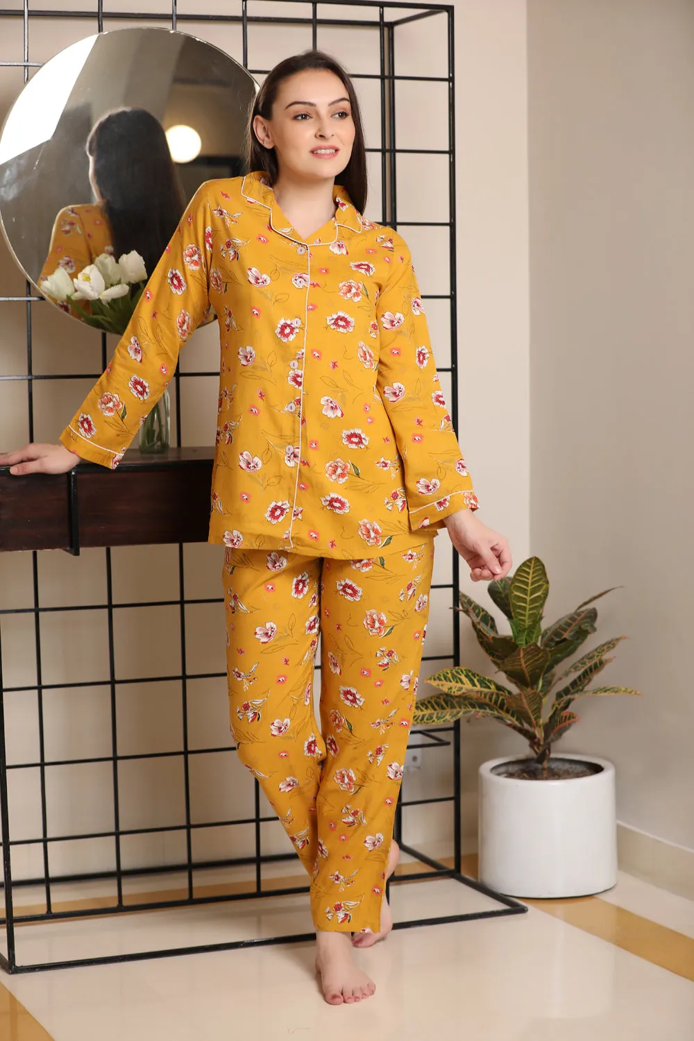 Exotic floral garden Classic Collar Night suit