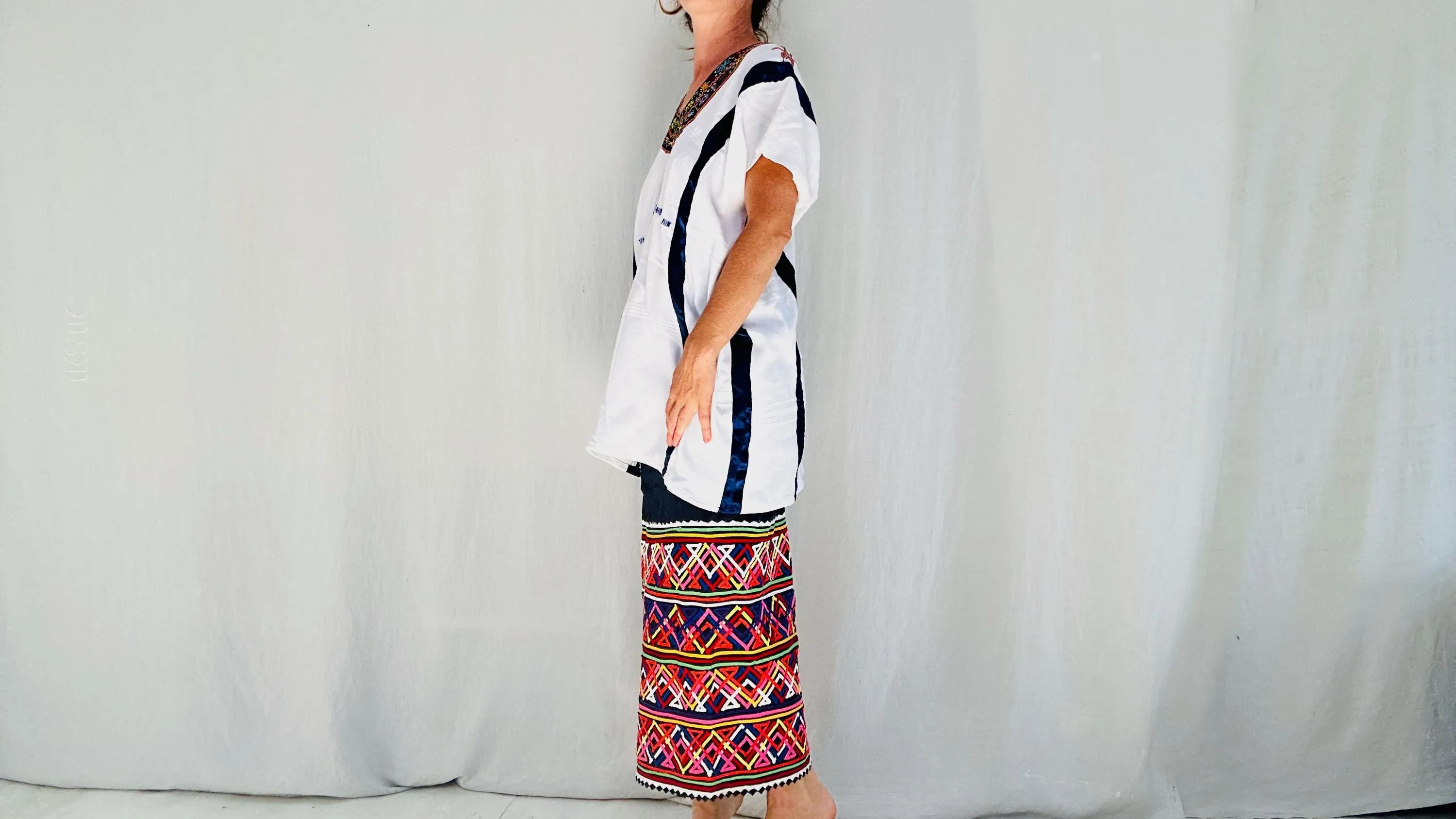 Huazolotitlan Huipil & Skirt. Oaxaca, Mexico. Handwoven and Embroidered. Huipil.