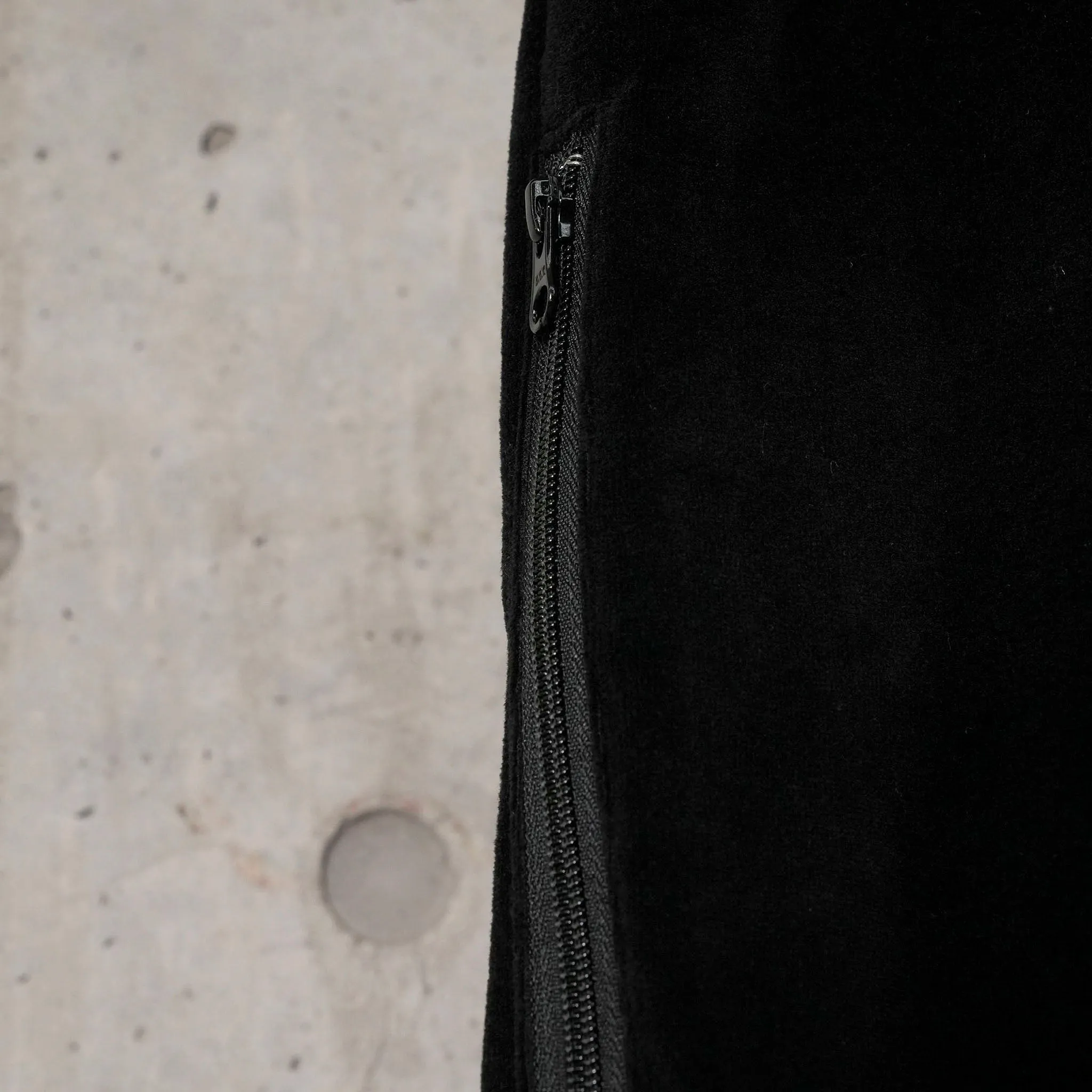 VELOUR TRACK PANTS / BLACK